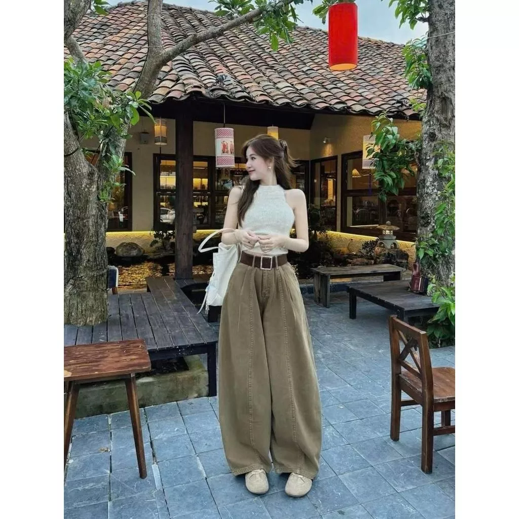 Quần NỮ ỐNG Suông Form Dáng Thụng Chất KaKi jean mềm - Mô tả sản phẩm: Quần ống suông nữ dáng rộng cạp ca...